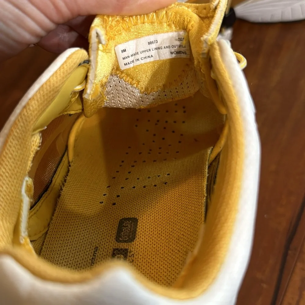 Timberland Woman’s‎ 8 Mountain Trainers Sneakers Ortholite